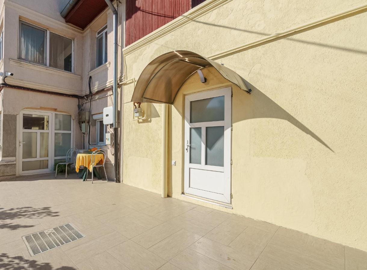 Stone Gate Apartment #3 Bukurešť Exteriér fotografie